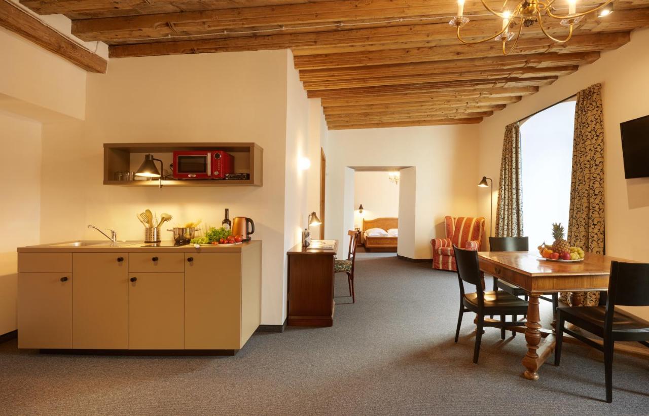 Historic Guesthouse Bircher B&B Apartments Near Sterzing 坎博·迪·特伦斯 外观 照片